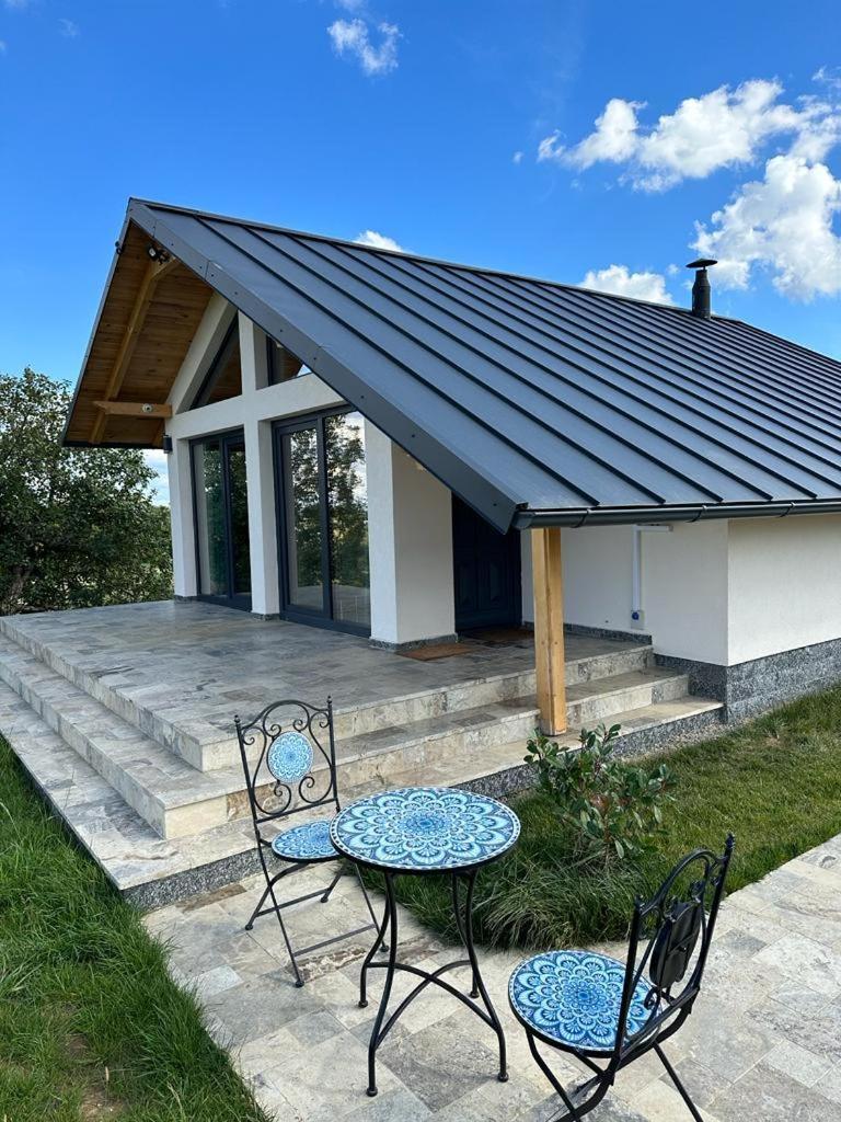 Casa Moderna In Sinteu - Intersectia Intre Modern Si Linistea Naturii Huta Voivozi Esterno foto